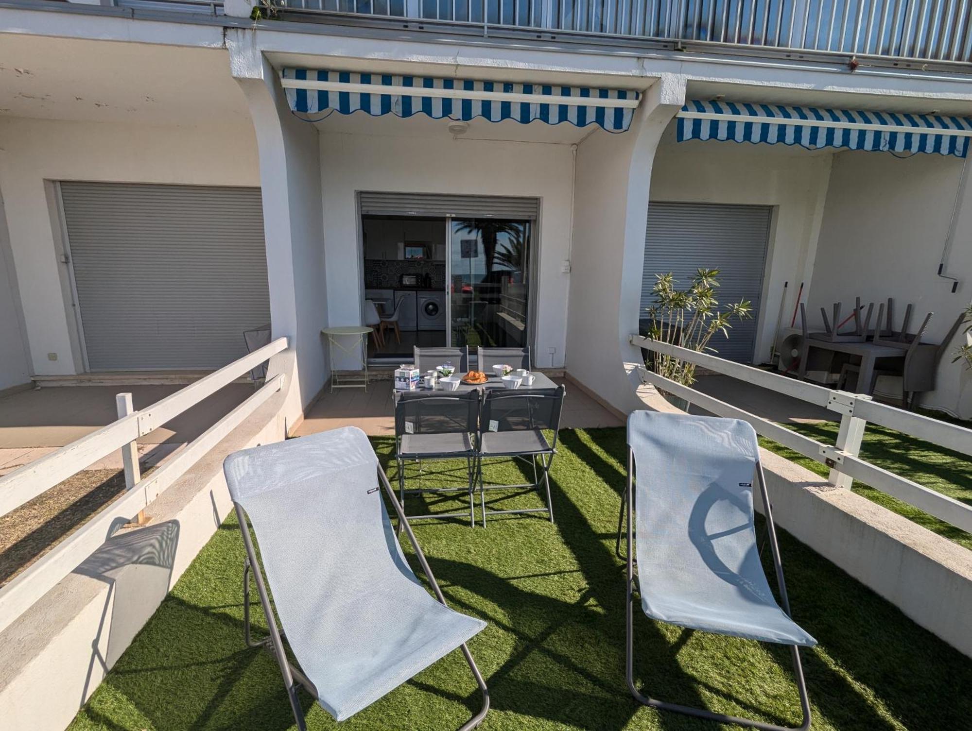 Sol-Y-Days Goeland, Appartement Avec Terrasse Front De Mer Et Place De Parking En Centre-Ville Le Grau-du-Roi Kültér fotó